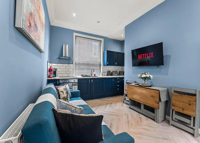 The Bridgeton In Central Whitby - Private Terrace