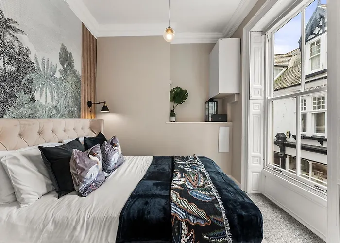 The Bridgeton In Central Whitby - Private Terrace *