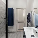 The Bridgeton In - Private Terrace Apartment