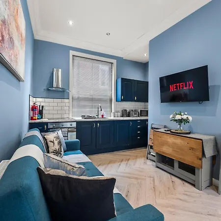 The Bridgeton In With Private Terrace