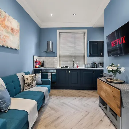 The Bridgeton In With Private Terrace *