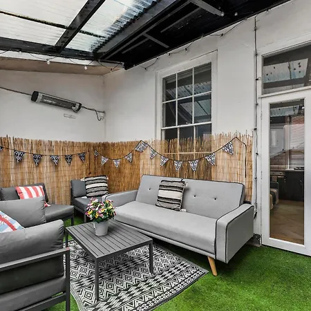 Apartment The Bridgeton In - Private Terrace